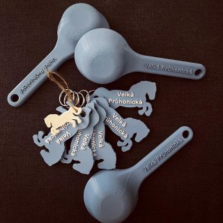 💙 Modrá zásilka odměrek a přívěsků na sobotní závody u @bmhorses_pruhonice 🤩💙 #vyrobenovcesku #vyrobenoslaskou #handmade...